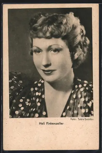 AK Schauspielerin Heli Finkenzeller mit verträumtem Blick