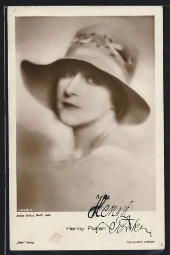 AK Schauspielerin Henny Porten mit sommerlichem Hut