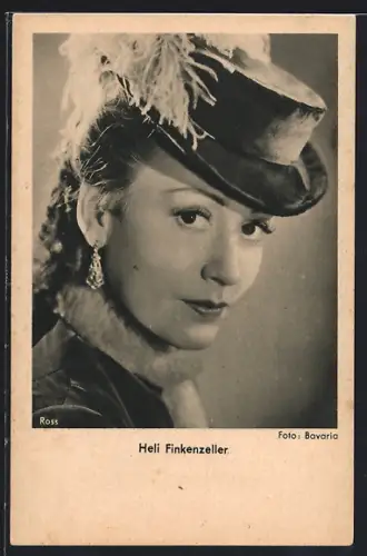 AK Schauspielerin Heli Finkenzeller mit Hut und Feder