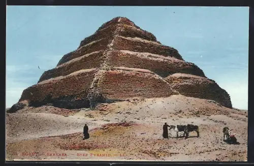 AK Sakkara, La Pyramide