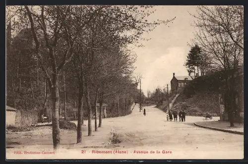 AK Ribemont /Aisne, Avenue de la Gare