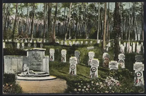 AK Griesheim b. Darmstadt, Ehrenfriedhof mit franz. Denkmal der im Lager Grieheim verstorbenen Franzosen u. Engländer