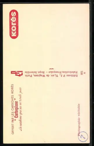 AK Schauspielerin Daniele Delorme in dunkler Kleidung mit aufgelegtem Arm