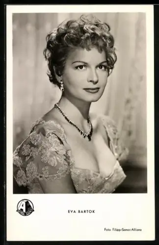 AK Schauspielerin Eva Bartok in dem Film Viktoria und ihr Husar