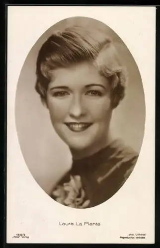 AK Schauspielerin Laura La Plante mit modischer Kurzhaarfrisur