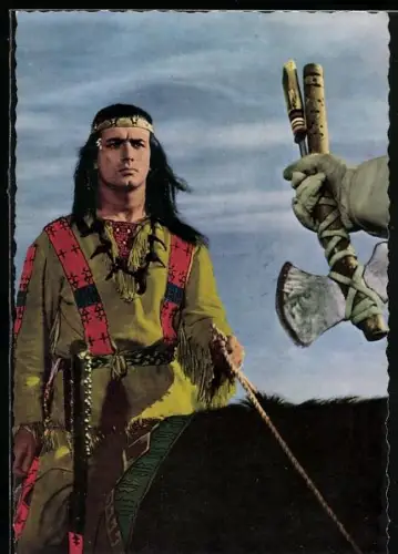 AK Winnetou, dem Häuptling der Apachen wird das Kriegsbeil ausgehändigt