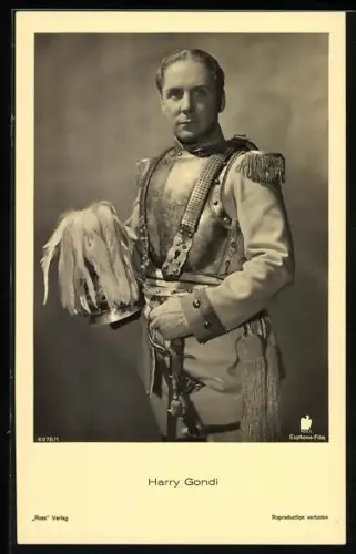 AK Schauspieler Harry Gondi im Kostüm einer Filmrolle