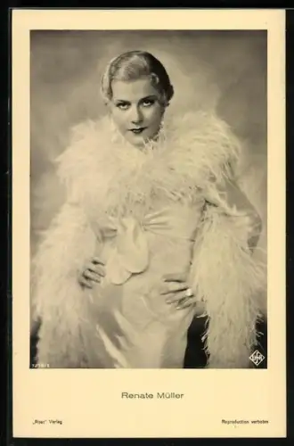 AK Schauspielerin Renate Müller mit Federboa