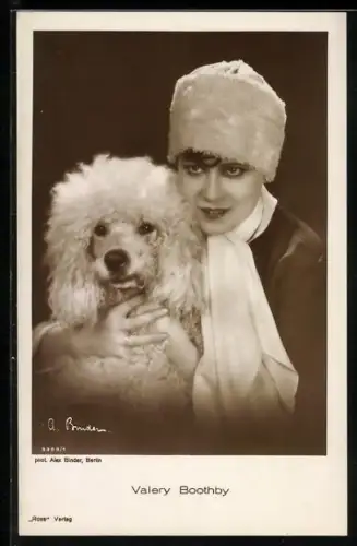 AK Schauspielerin Valery Boothby mit Hund
