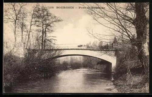 AK Bourgoin, Pont de Boussieu sur la rivière entourée d`arbres