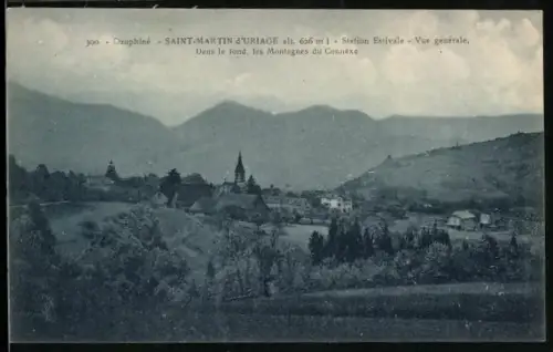 AK Saint-Martin-d`Uriage, Vue générale avec les montagnes du Convreux en arrière-plan