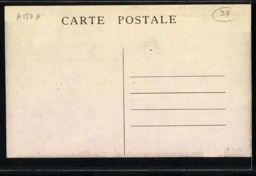 AK St-Laurent-du-Pont, Vue générale avec montagnes en arrière-plan