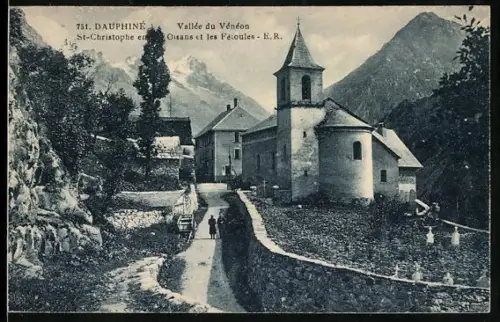 AK St-Christophe en Oisans, Vallée du Vénéon et les Écoules, vue sur l`église et montagnes environnantes
