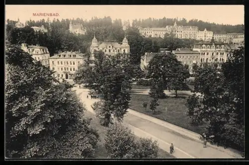 AK Marienbad, Strassenpartie mit Hotel Fürstenhof