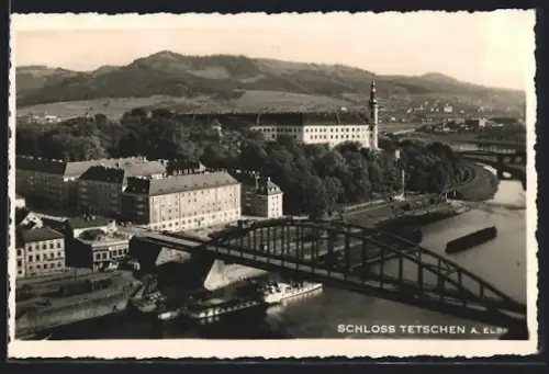 AK Tetschen a. Elbe, Schloss mit Brücke
