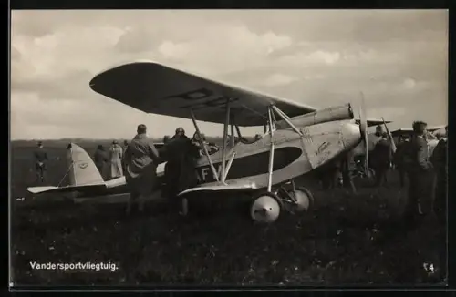 AK Pander-Sportflugzeug auf dem Flugfeld