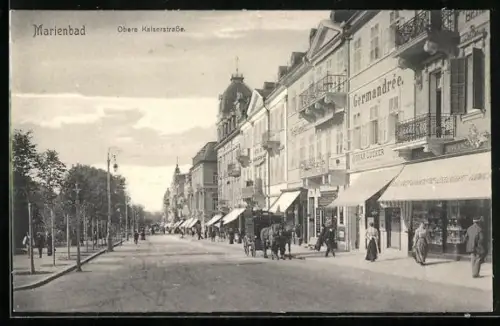 AK Marienbad, Obere Kaiserstrasse mit Wohngebäuden und Geschäften
