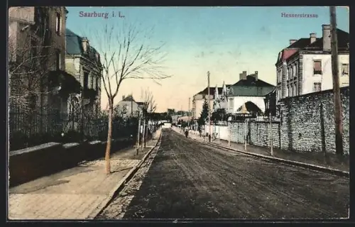 AK Saarburg i. L., Hesserstrasse, Partie mit Mauer