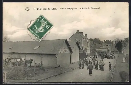 AK Château-du-Loir, Le Champignon, Sortie du Personnel
