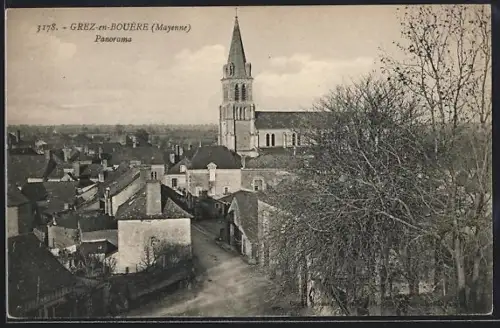 AK Grez-en-Bouère /Mayenne, Panorama de l`église et du village