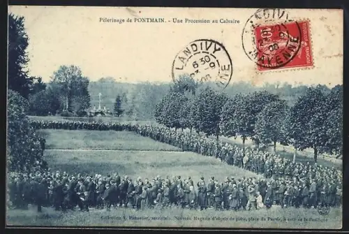 AK Pontmain, Pèlerinage de Pontmain, Une Procession au Calvaire