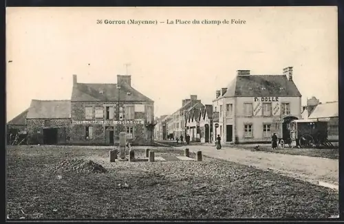 AK Gorron /Mayenne, La Place du champ de Foire
