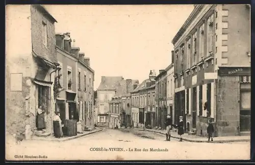 AK Cossé-le-Vivien, La Rue des Marchands