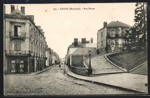 AK Craon /Mayenne, Rue Neuve avec bâtiments et escaliers