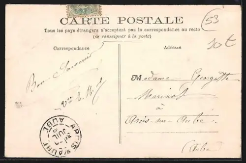 AK St-Germain-le-Guillaume /Mayenne, Route d`Andouillé avec église et maisons en pierre