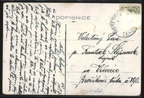 AK Terezin, Kaserne, Soldaten mit Geschütz