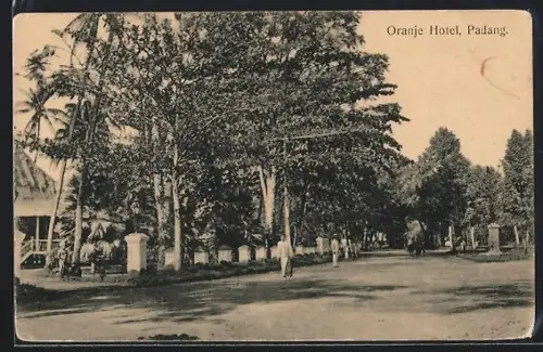 AK Padang, Oranje Hotel