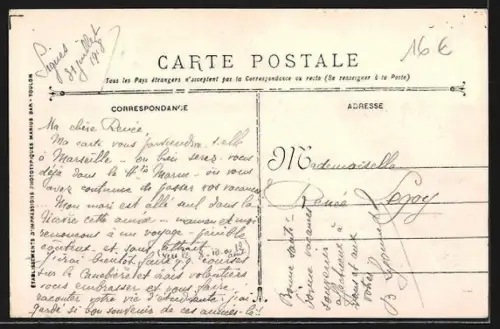 AK Signes, Place et Cour d'Amour