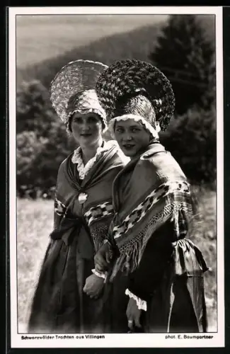 AK Mädchen in Villinger Tracht, Schwarzwälder Tracht
