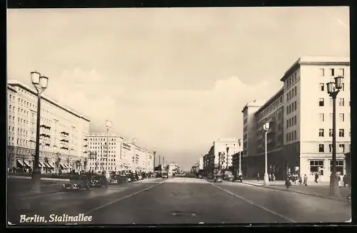 AK Berlin, Blick in die Stalinallee