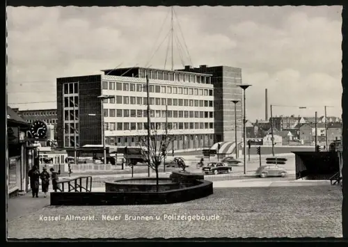 AK Kassel, Altmarkt, Neuer Brunnen, Polizeigebäude
