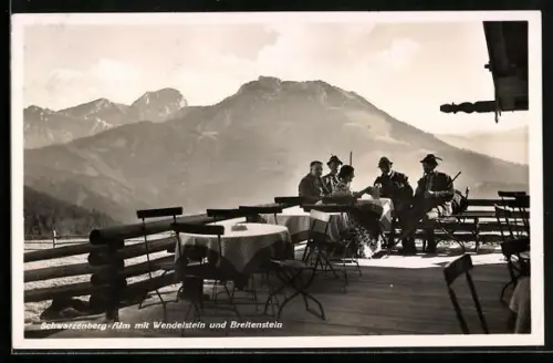 AK Miesbach, Gasthof Schwarzenberg-Alm mit Wendelstein und Breitenstein