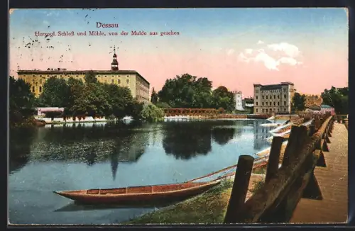 AK Dessau, Herzogl. Schloss und Mühle, von der Mulde aus gesehen