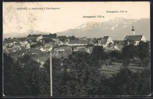 AK Murnau a. Staffelsee, Ortsansicht mit Kirche und Alpenpanorama