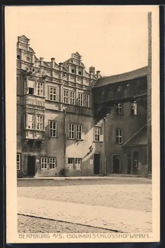 AK Bernburg, Schlosshofwinkel mit Übergang zwischen Häusern