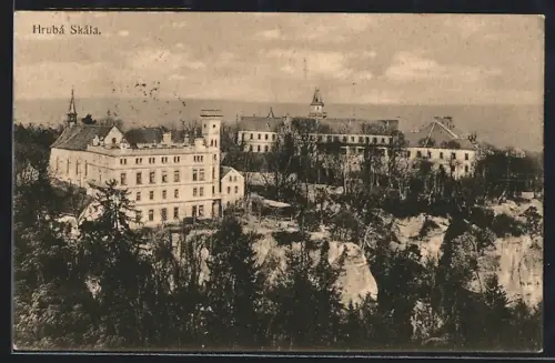 AK Hruba Skala, Ortsansicht aus der Vogelschau