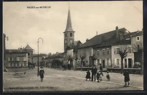 AK Pagny-sur-Moselle, Scène de rue animée avec église et habitants