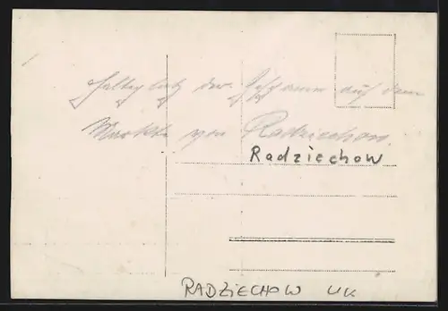 Foto-AK Radziechow, Soldaten auf dem Markt, Nachschubkolonne