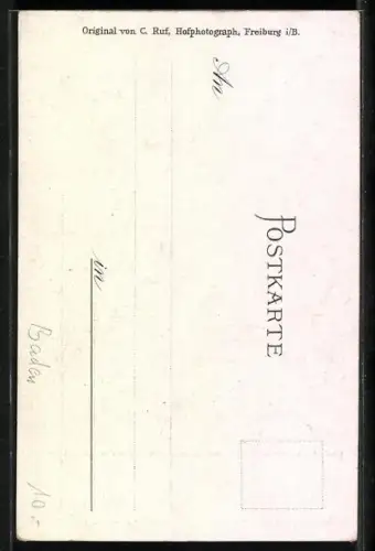 AK Neustadt, drei hübsche Damen in Schwarzwälder Tracht