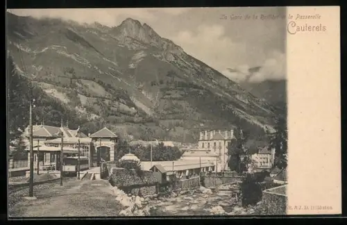 AK Cauterets, La Gare de la Reillère et la Passerelle