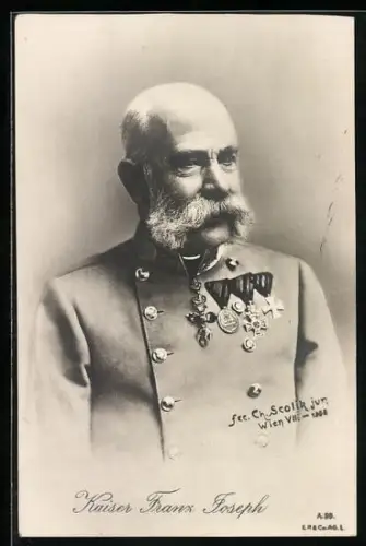 AK Kaiser Franz Joseph I. von Österreich in Uniform mit Orden
