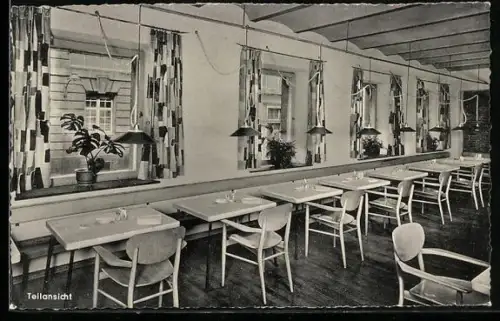 AK Düsseldorf, Gaststätte Schlösser, Inh. H. Schützdeller, Altestadt 5-13, Innenansicht