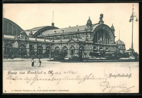 AK Frankfurt / Main, Hauptbahnhof mit Passanten