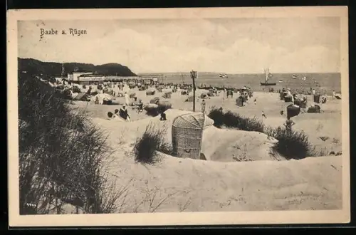 AK Baabe a. Rügen, Strand mit Strandkörben und Badegästen