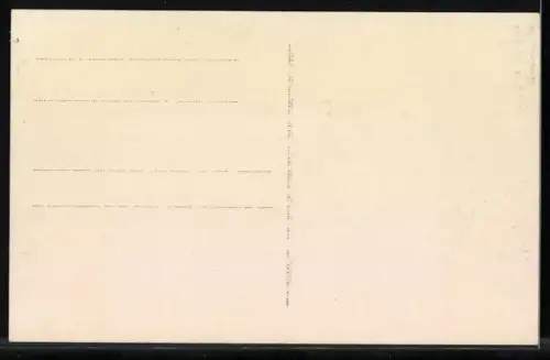 Foto-AK Saargrund, Ortsansicht im Tal umgeben von Wald und Bergen