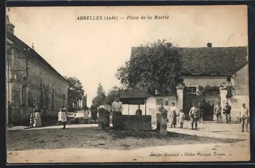 AK Arrelles /Aube, Place de la Mairie avec habitants et fontaine